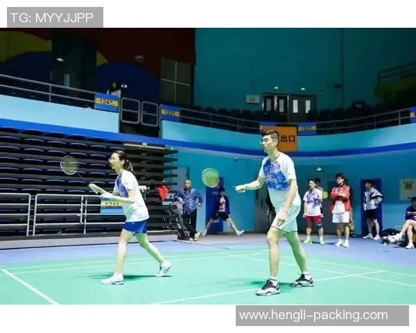 北京羽毛球队团队协作引发热议球员间默契与配合的争议探讨