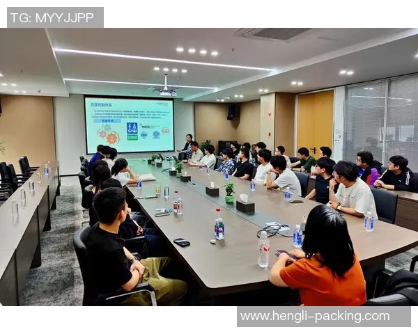 对话黄强：回顾我的足球生涯与未来展望的深度交流