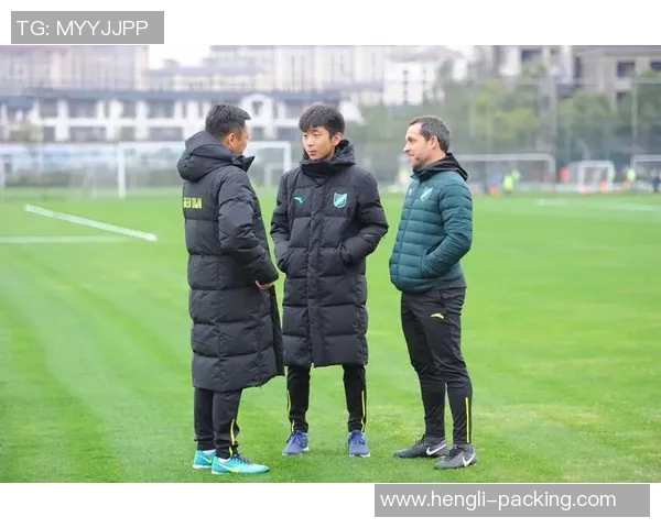 安踏签约足球明星阵容揭秘助力品牌形象提升与市场拓展